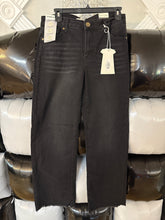 Load image into Gallery viewer, Mineral Wash Black Jean