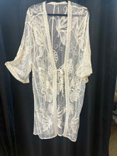 Load image into Gallery viewer, Butterfly Lace Duster