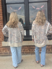 Load image into Gallery viewer, Camo Classic Crew Pullover
