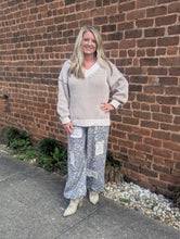 Load image into Gallery viewer, Cream and Taupe Sweater
