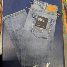 Load image into Gallery viewer, Men&#39;s Denim (Eddie)
